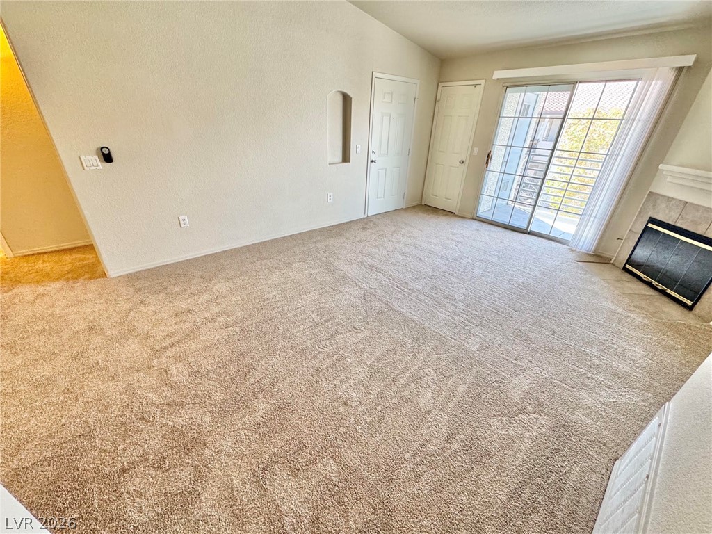 3318 North Decatur Boulevard 2093 Property Photo 4