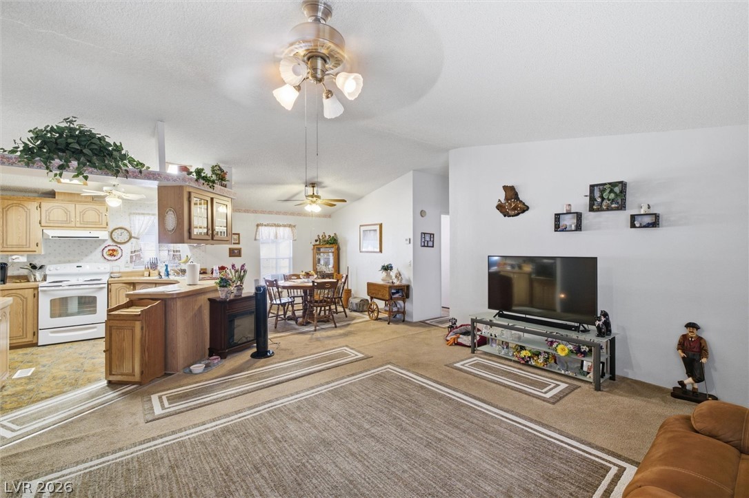 2430 Quebec Street Property Photo 8