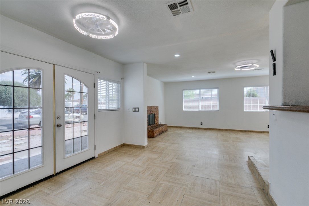 3713 San Joaquin Avenue Property Photo 8