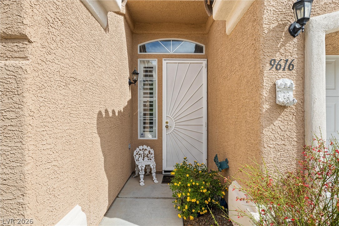 9616 Emeraude Avenue Property Photo 3