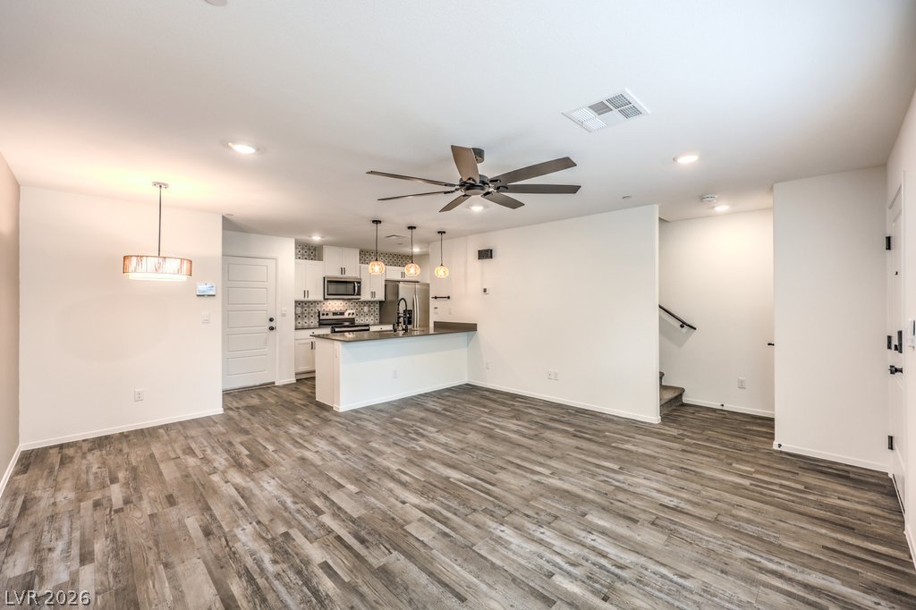 7377 Philip Cove Street Property Photo 10