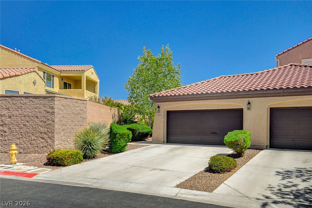 8952 Sandy Isle Court Property Photo 2
