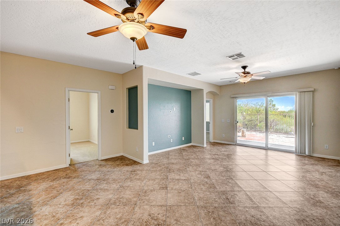 8952 Sandy Isle Court Property Photo 13