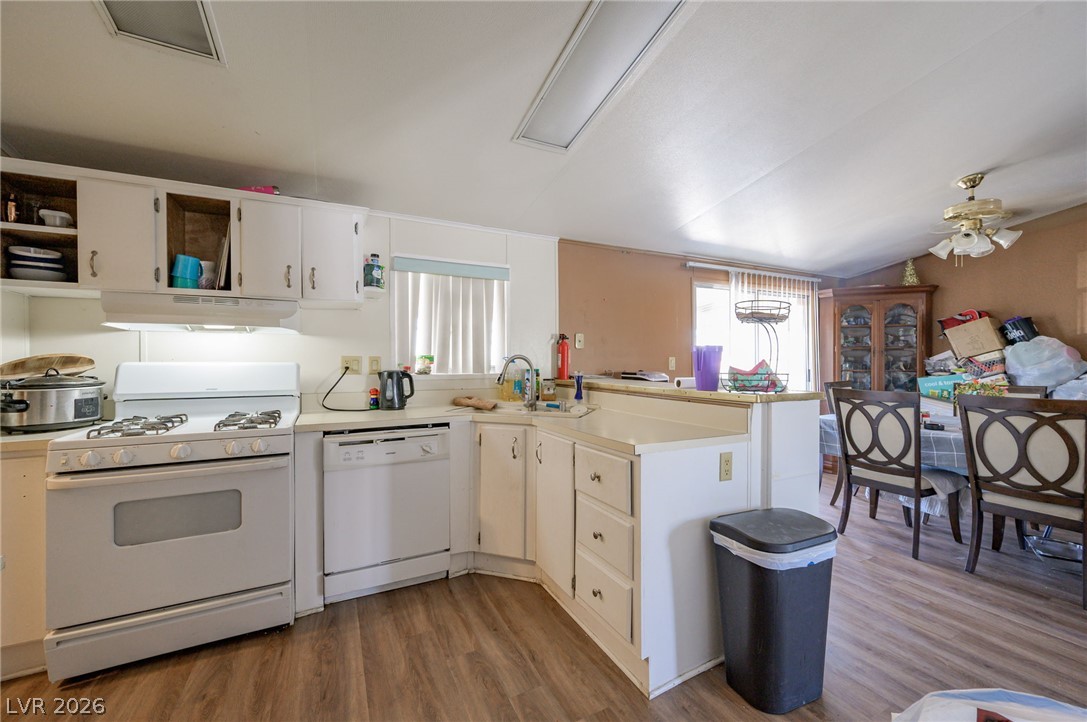 1731 Esquina Street Property Photo 8