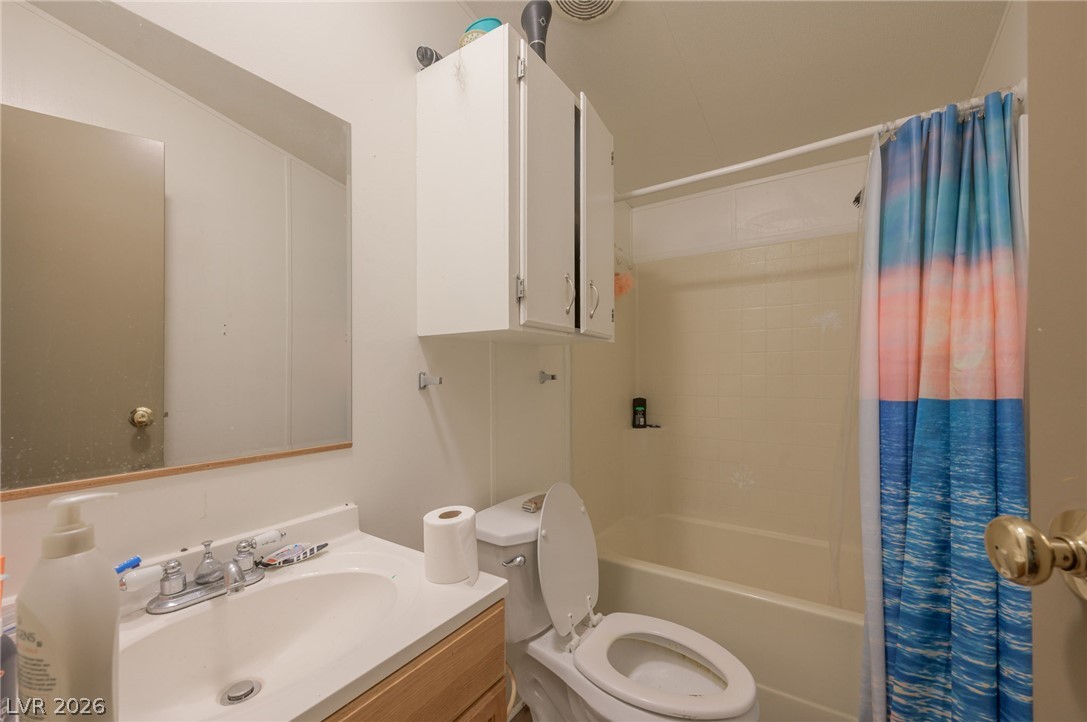 1731 Esquina Street Property Photo 10