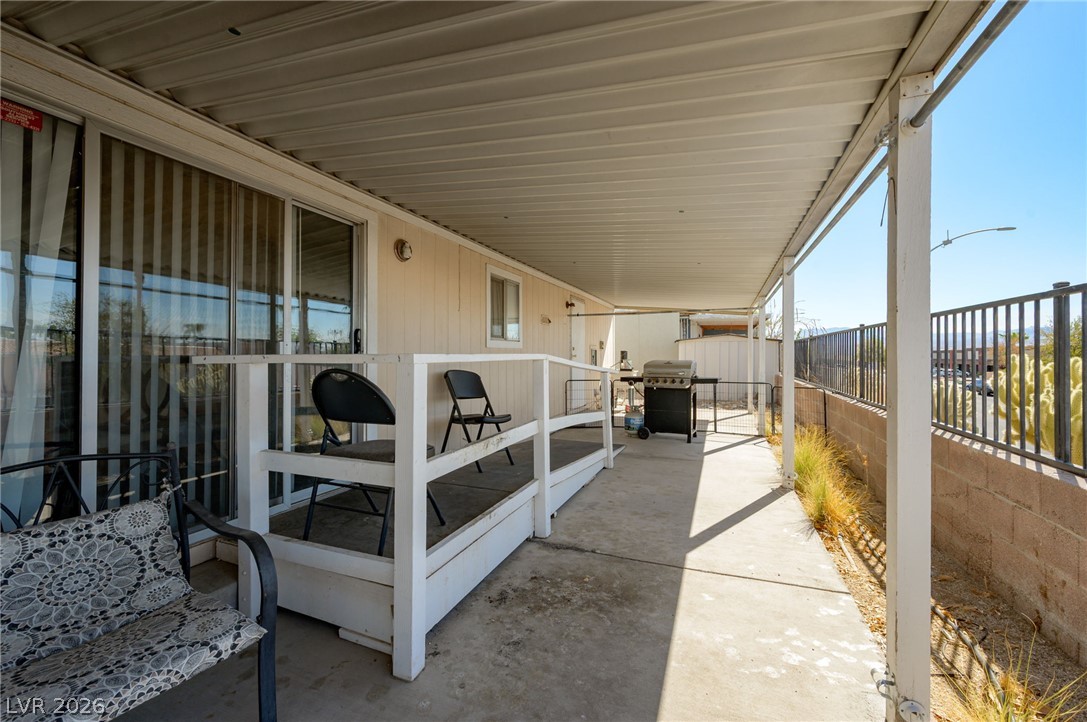 1731 Esquina Street Property Photo 18