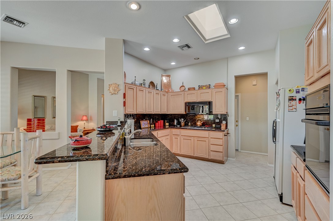 10312 Willamette Place Property Photo 10