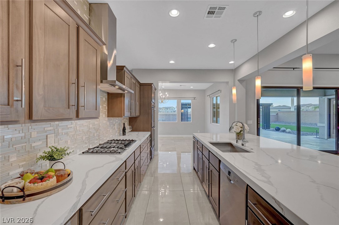 8477 Wolf Mountain Court Property Photo 9