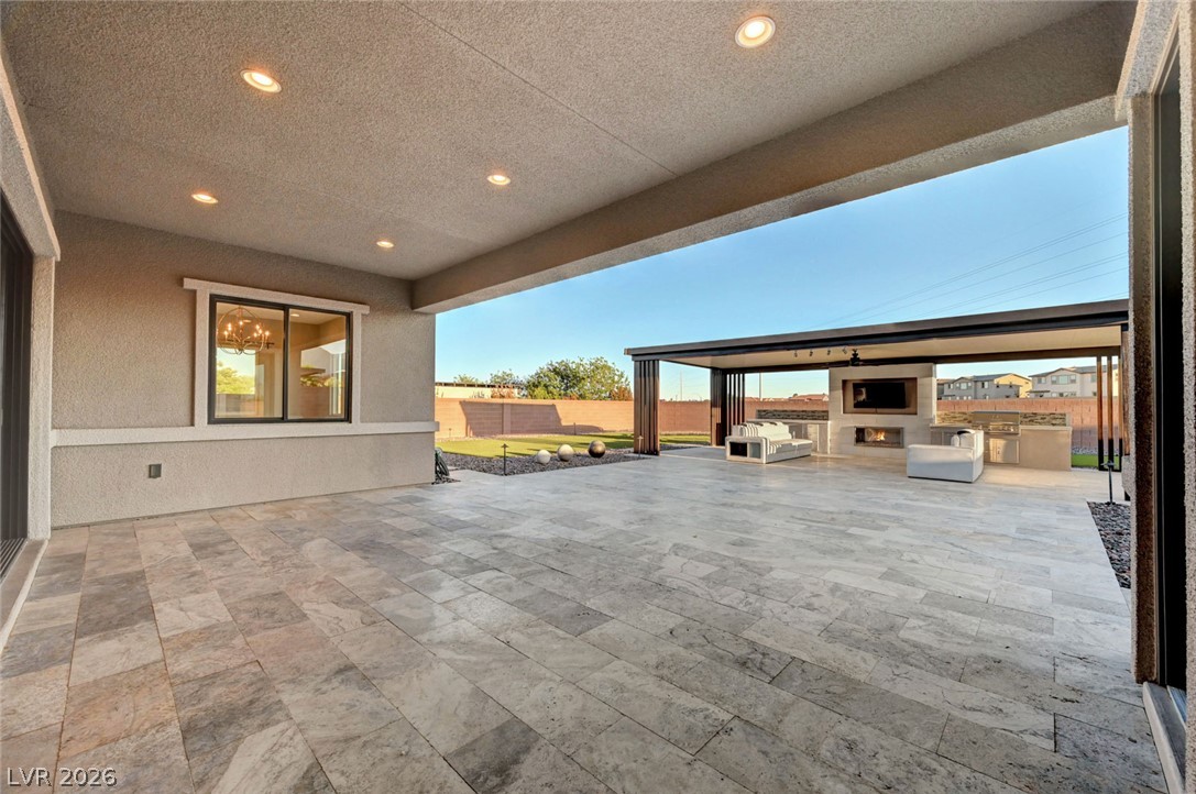 8477 Wolf Mountain Court Property Photo 24