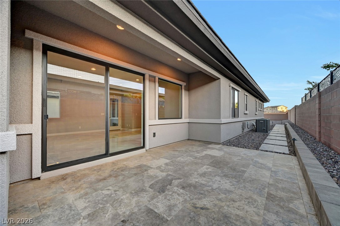 8477 Wolf Mountain Court Property Photo 34