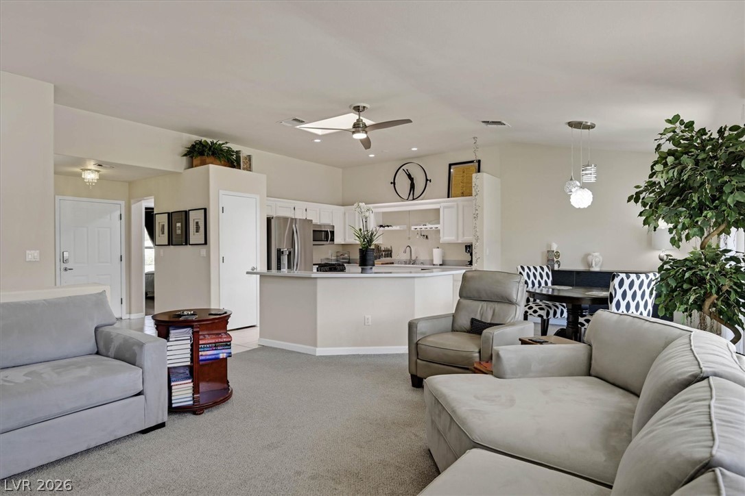 2037 Joy View Lane Property Photo 8