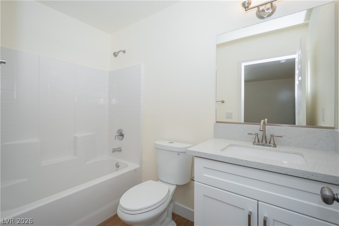 660 San Lorenzo Street Property Photo 10
