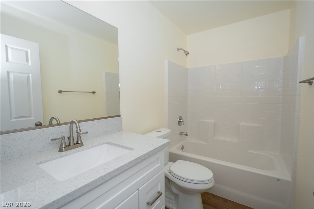 660 San Lorenzo Street Property Photo 15
