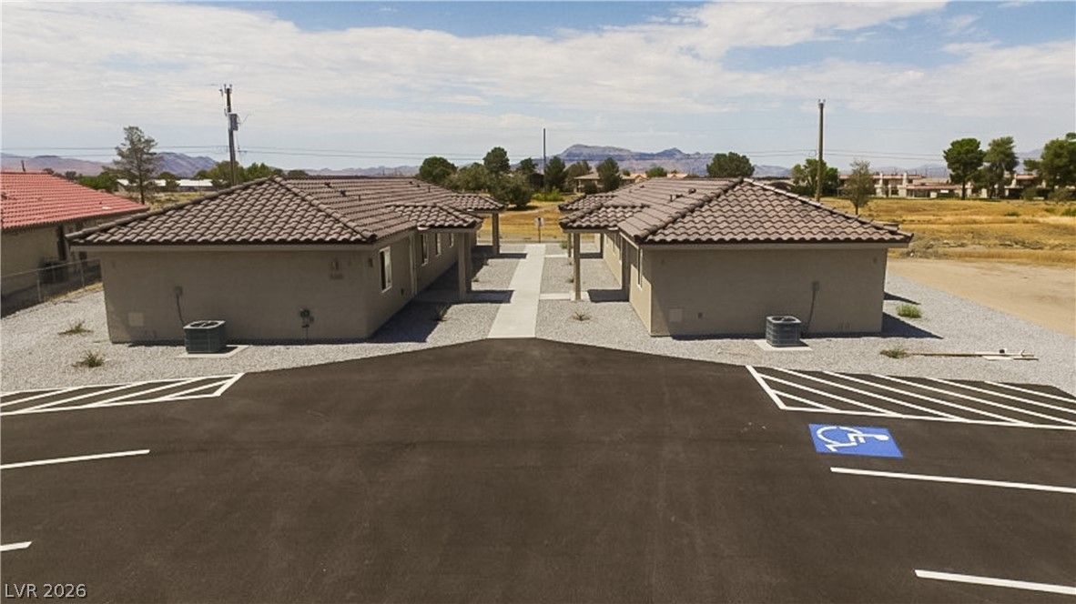 660 San Lorenzo Street Property Photo 22
