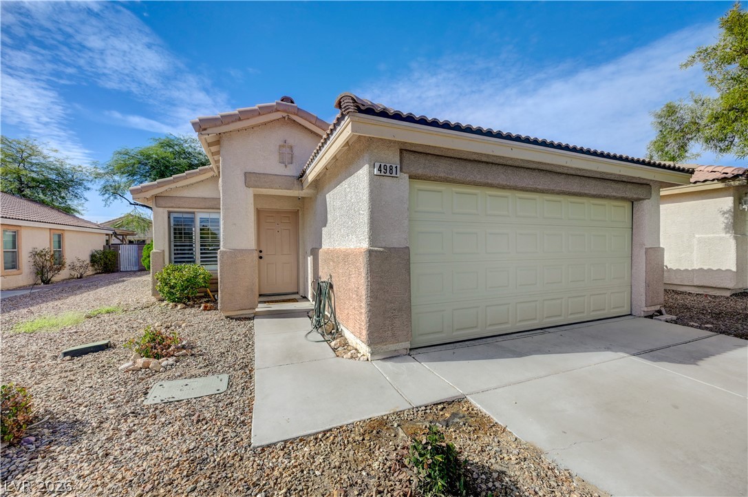 4981 Lunetto Avenue Property Photo 4