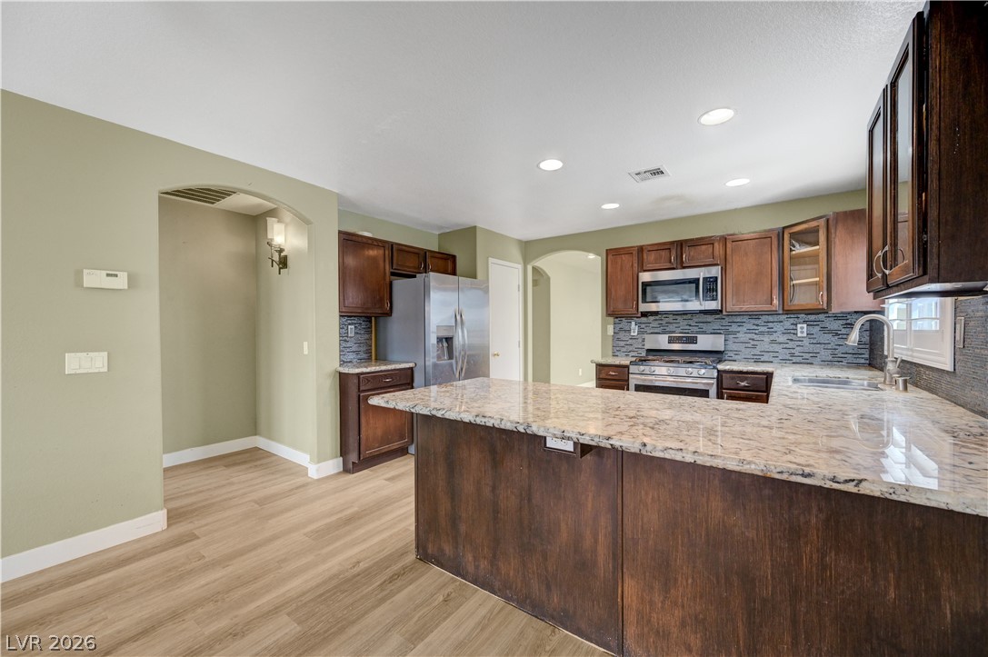 4981 Lunetto Avenue Property Photo 11
