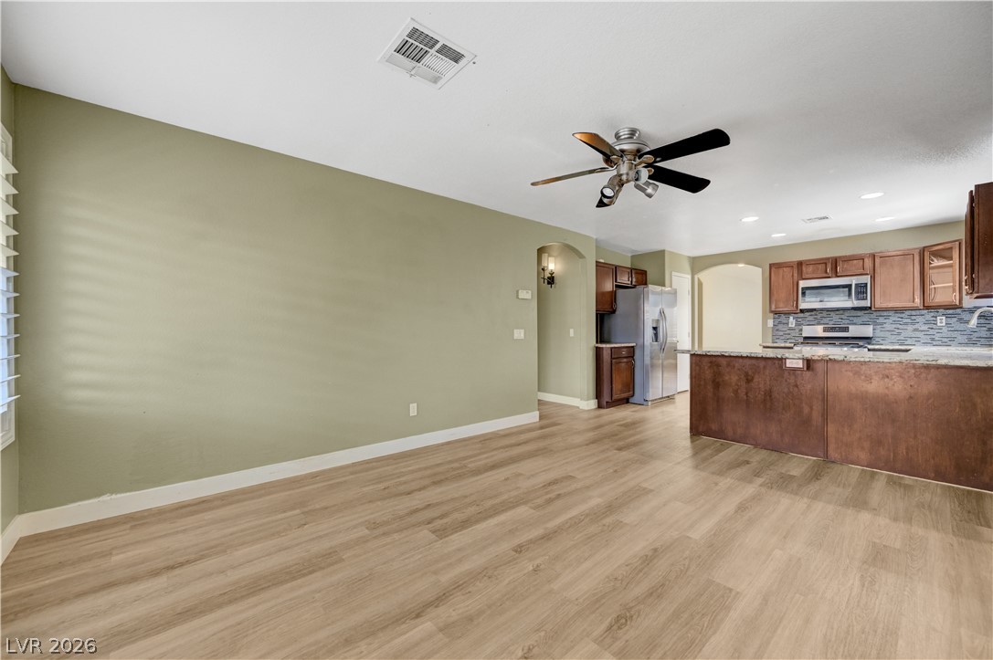 4981 Lunetto Avenue Property Photo 19