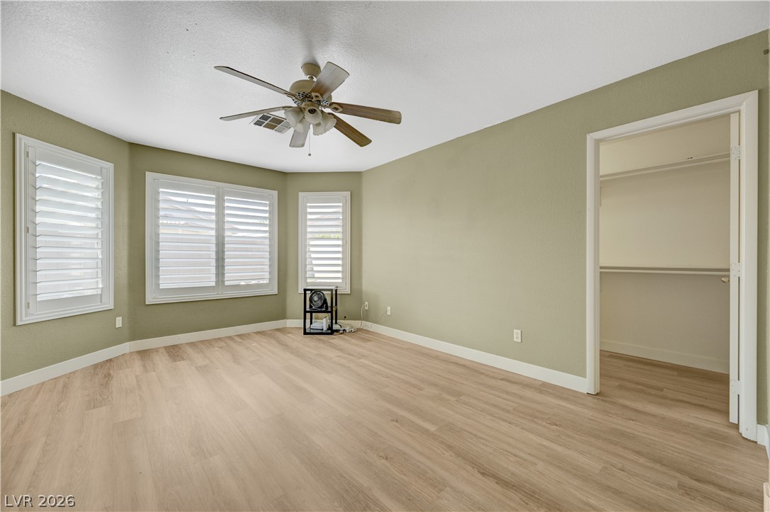 4981 Lunetto Avenue Property Photo 21