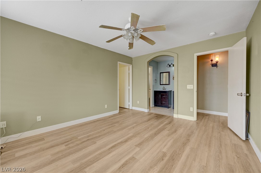 4981 Lunetto Avenue Property Photo 23