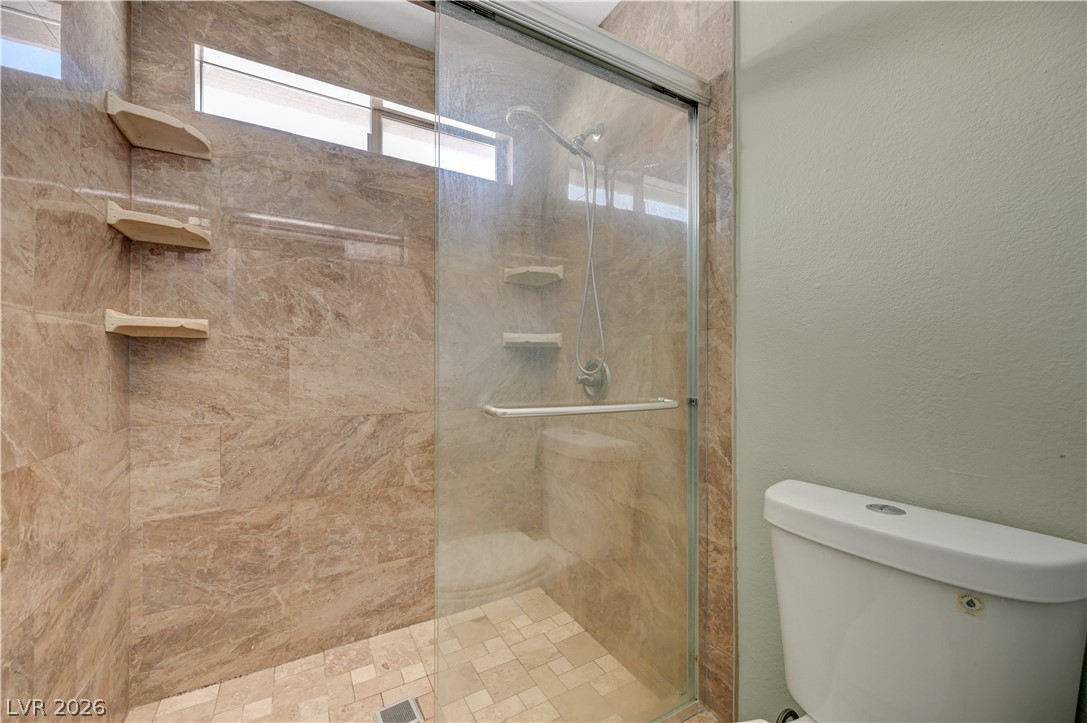4981 Lunetto Avenue Property Photo 27