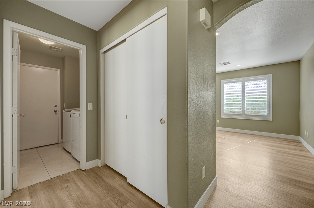 4981 Lunetto Avenue Property Photo 34
