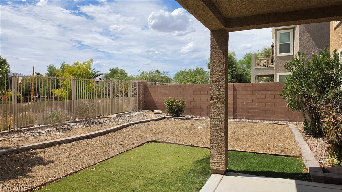 6877 Quiet Peeps Place Property Photo 27
