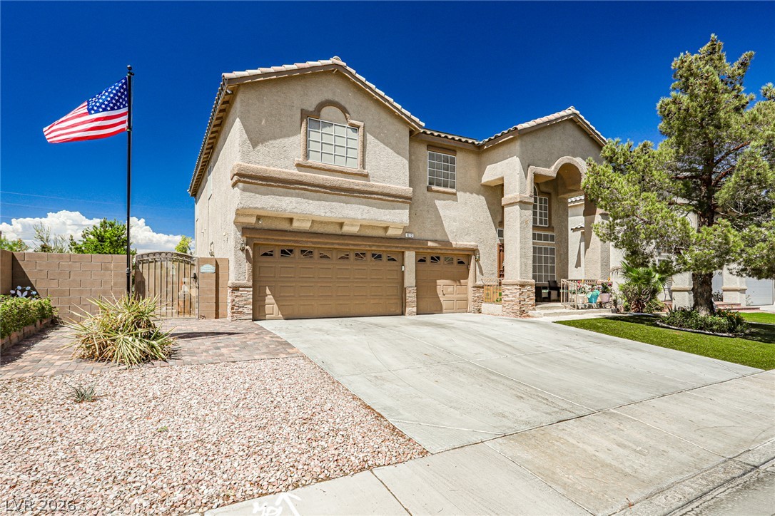 672 Kentons Run Avenue Property Photo 2