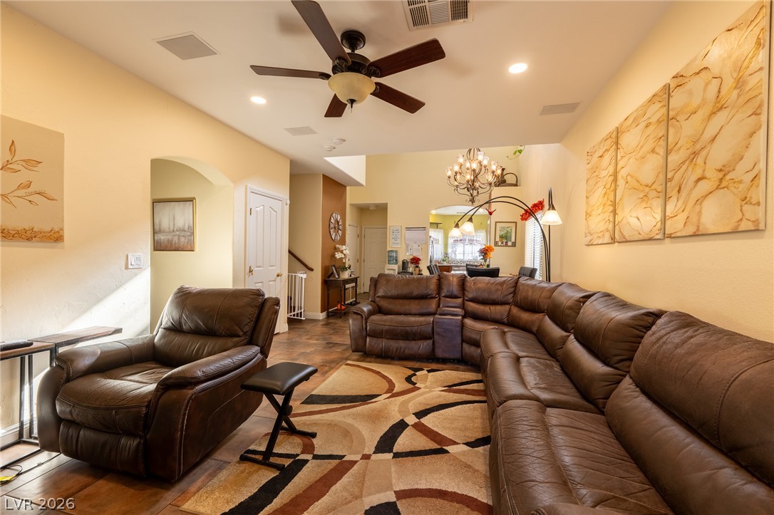 8859 Keywood Street Property Photo 4