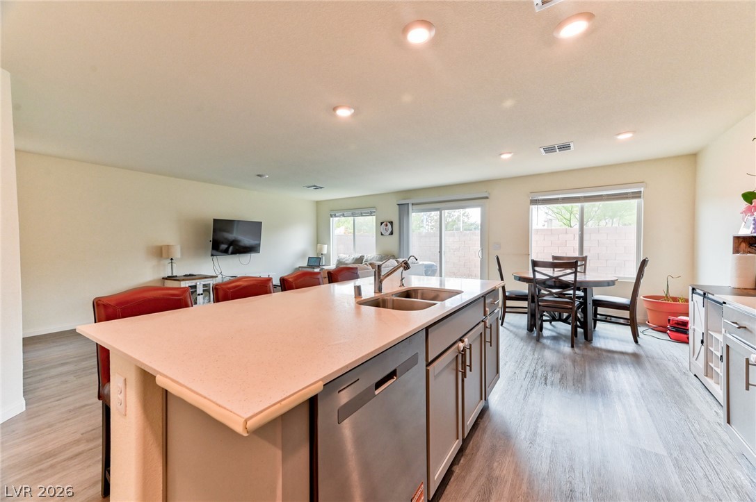 10395 Luna Mezzo Street Property Photo 9