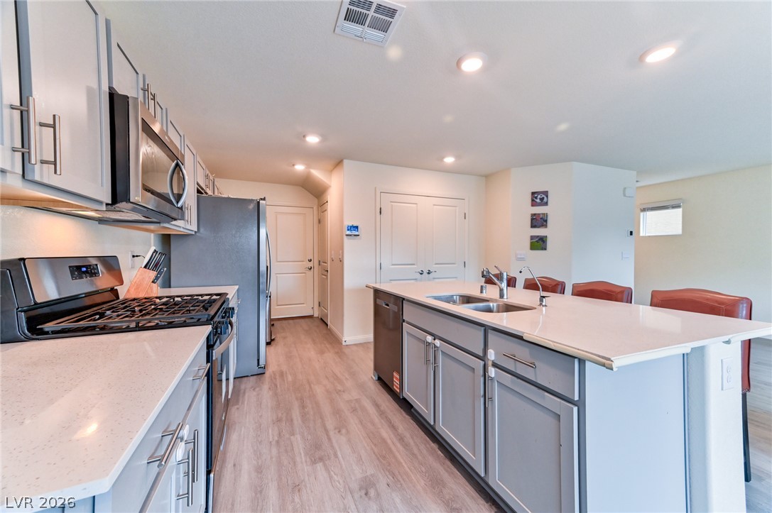 10395 Luna Mezzo Street Property Photo 10
