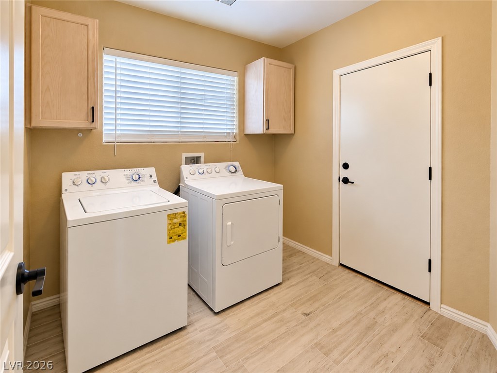 4765 Crakow Court Property Photo 19