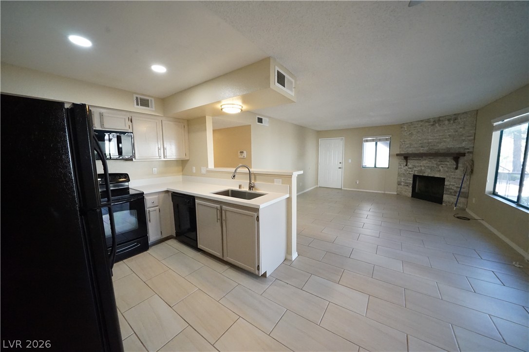 1575 West Warm Springs Road 3114 Property Photo 9