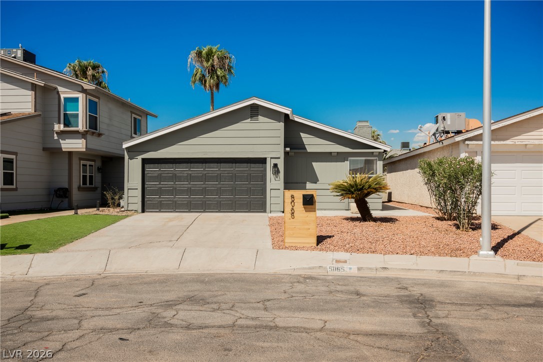 5065 Celebrity Circle Property Photo 1