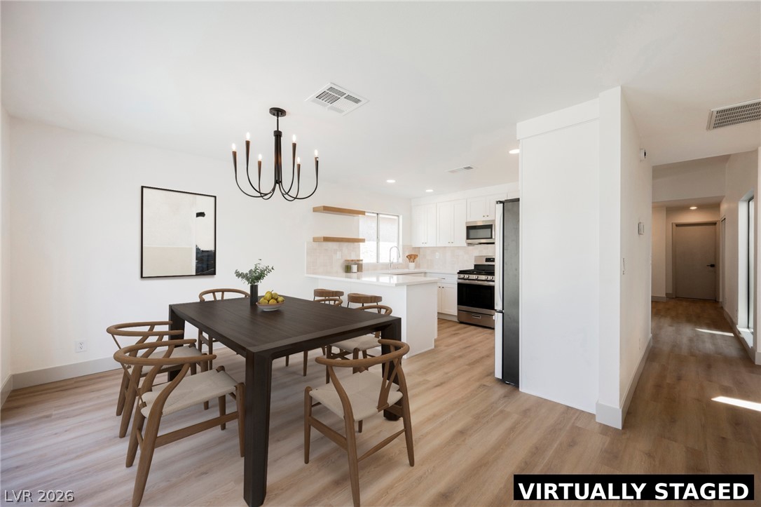 5065 Celebrity Circle Property Photo 4