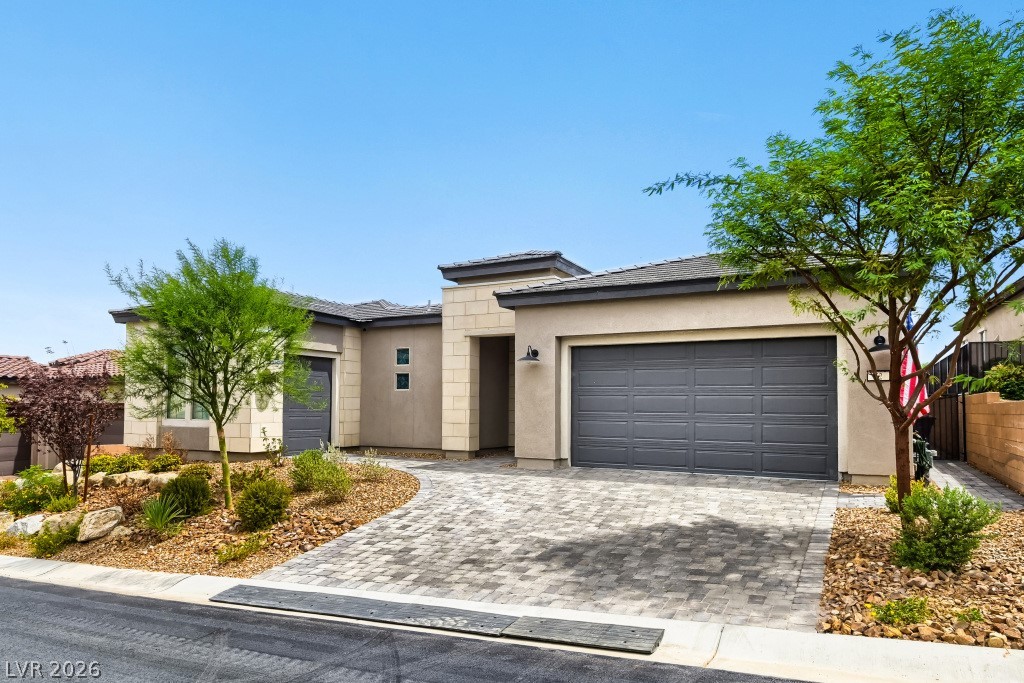 52 Thorn Creek Street Property Photo 8