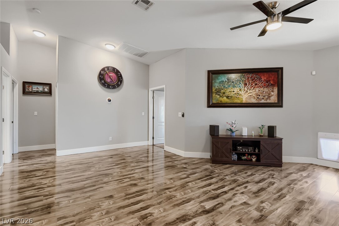 5218 Willowdale Court Property Photo 13