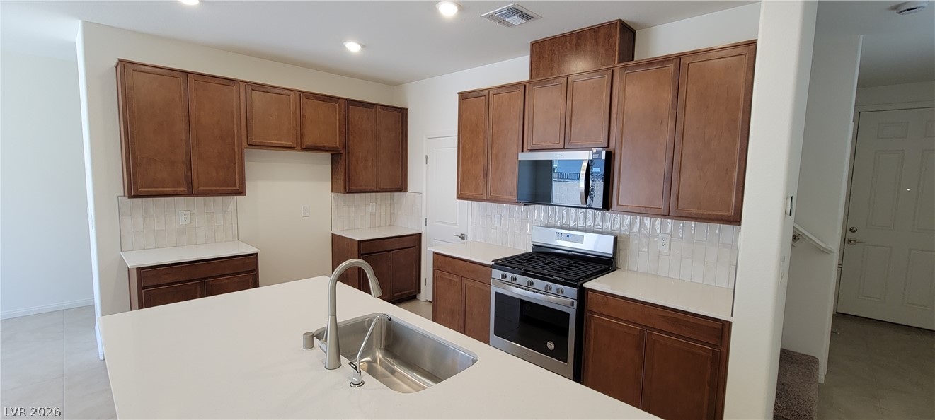 7375 Davenbury Street Property Photo 17