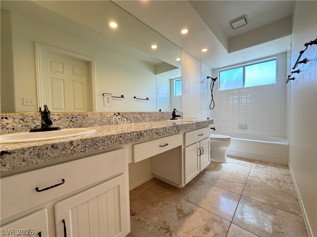 7468 Orange Haze Way Property Photo 10