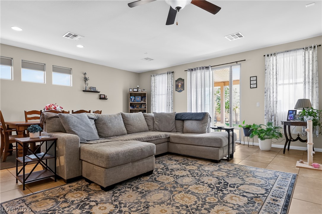 2307 Brookfield Bay Avenue Property Photo 4