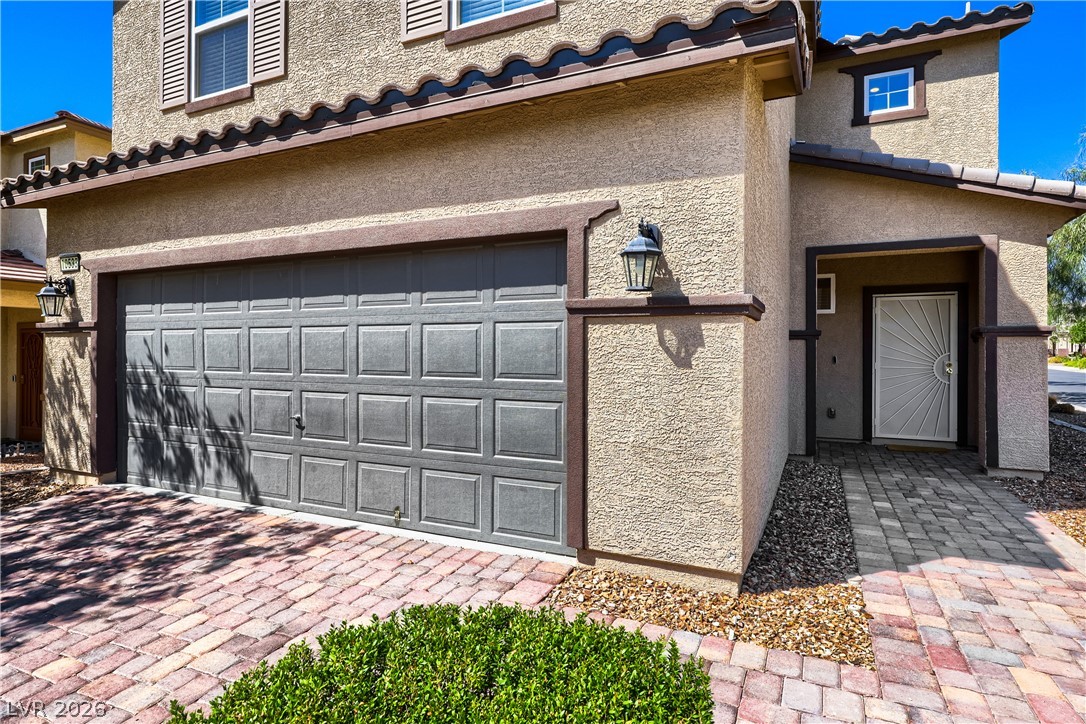 10533 Grey Adler Street Property Photo 2
