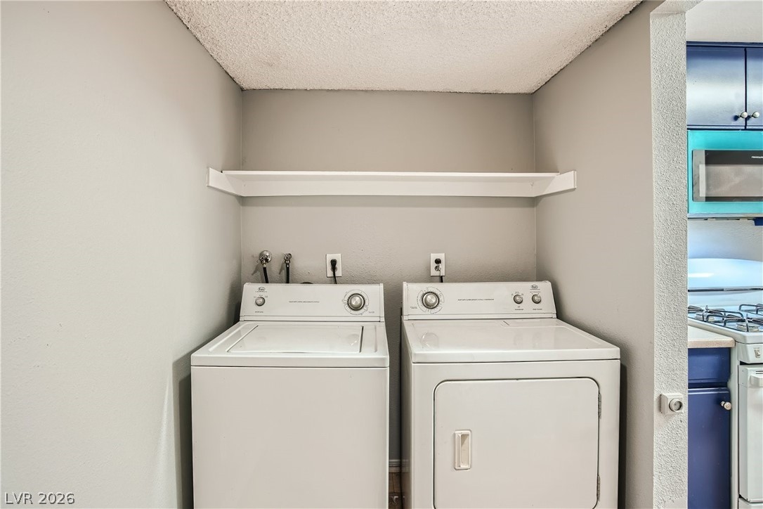 2910 Currant Lane Property Photo 18
