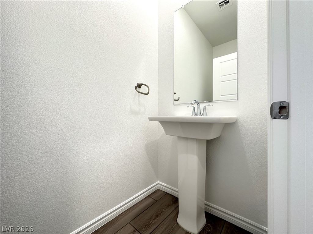 8357 Aurora Ridge Avenue Property Photo 10