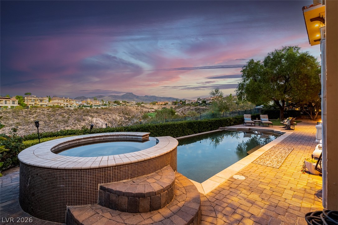 1350 Villafranca Circle Property Photo 2
