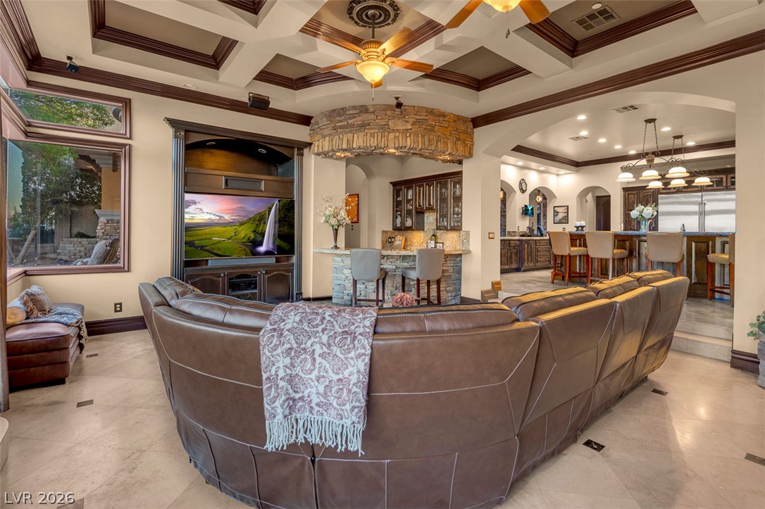 1350 Villafranca Circle Property Photo 12