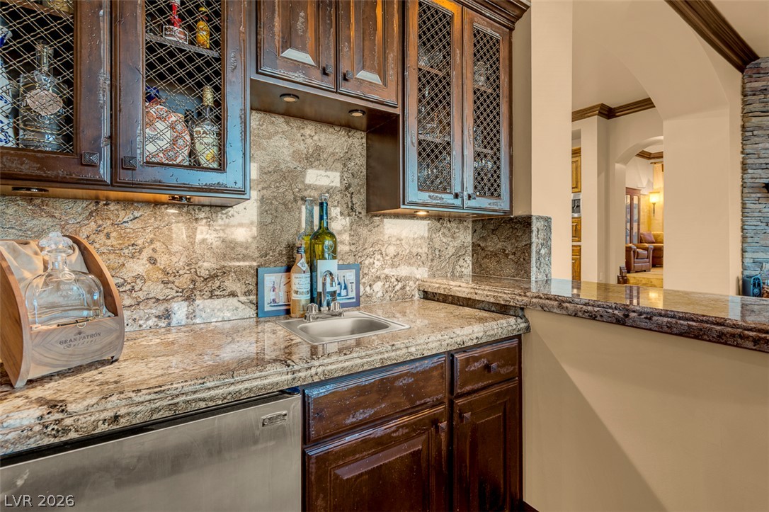 1350 Villafranca Circle Property Photo 15
