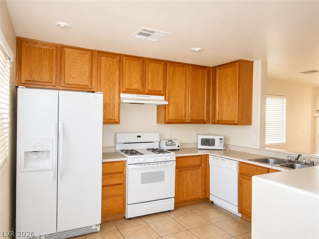 3016 Sunset Harbor Court Property Photo 3