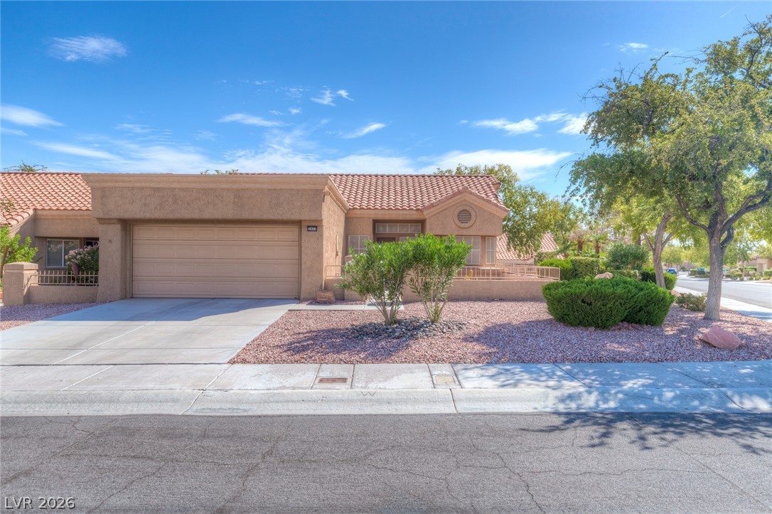 2400 Sunup Drive Property Photo 2