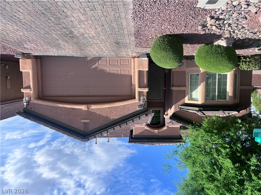 10054 Pebble Path Court Property Photo 2