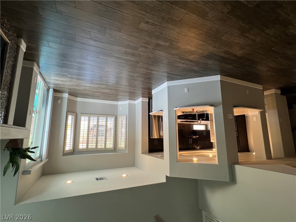 10054 Pebble Path Court Property Photo 4
