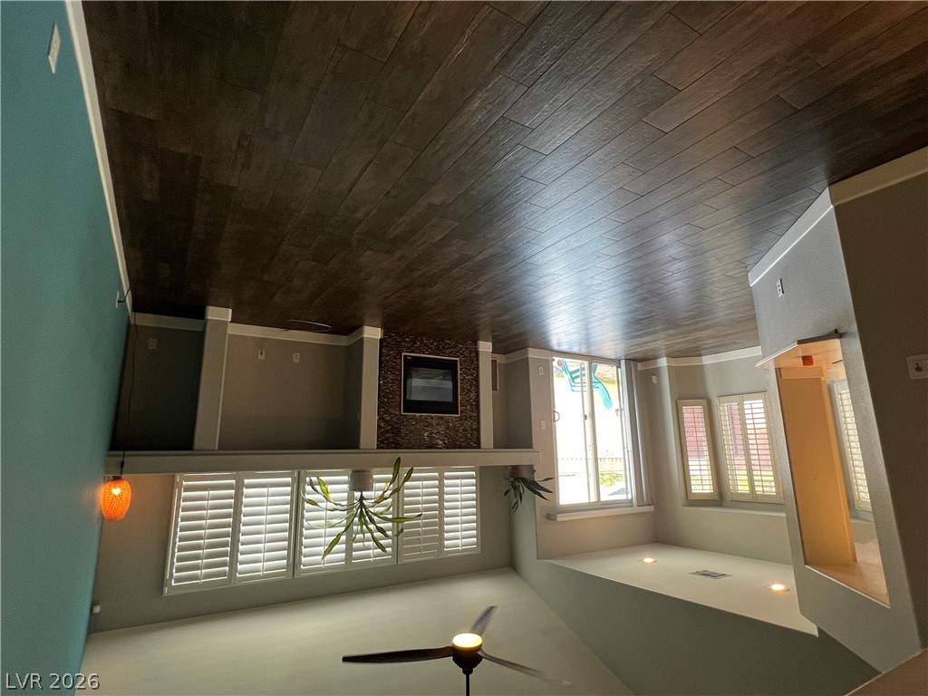 10054 Pebble Path Court Property Photo 7